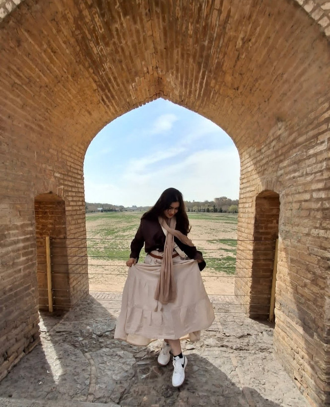 دامن دریا جنس لنین الیاف طبیعی طوسی , صورتی , گلبهی , ادامسی , کرم , نسکافهی , دود , آبی , فری سایز تا ۵۰ زنانه شناسه #7060