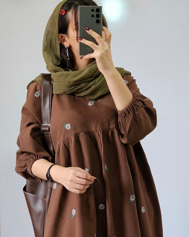 ساحلی بابونه جنس : لنینت و گلدوزی بدون پرزدهی و ابرفت مشکی, موکا, کرم, سبز فری سایز زنانه شناسه : #18385