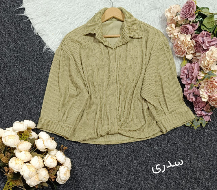 شناسه : #20963 نام : شومیز پیچی جنس : مراکشی درجه یک رنگ بندی : مشکی ، نسکافه ای ، کرم ، سدری ، آجری سایز ها : فری(38-46) زنانه