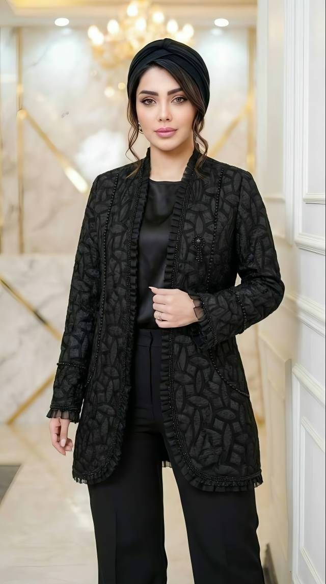 ست کت شلوار مجلسی فوق العاده شیک ترنم 🧵جنس : کت ژاکارد طرح دار (در چند طرح)🤌🤌 شلوار مازراتی اعلااا سایزبندی زنانه شناسه : #37585