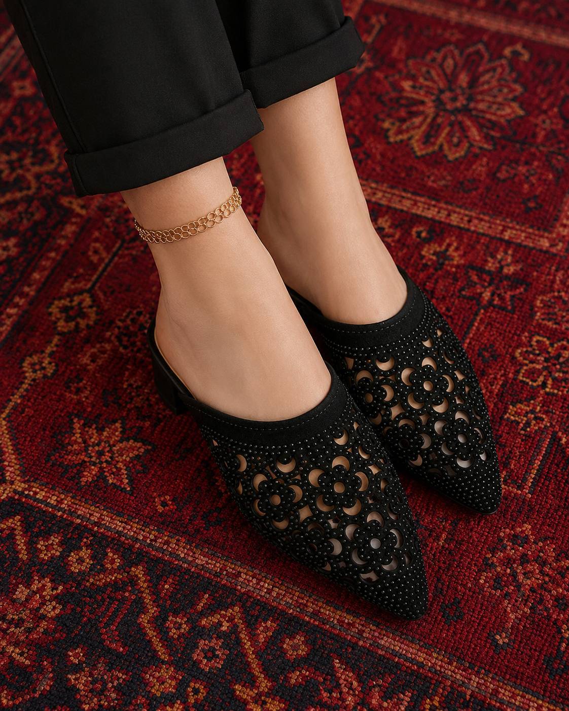 اسلیپر مجلسی جنس : 👗✨زیره پلیمر مشکی سایزبندی زنانه شناسه : #282