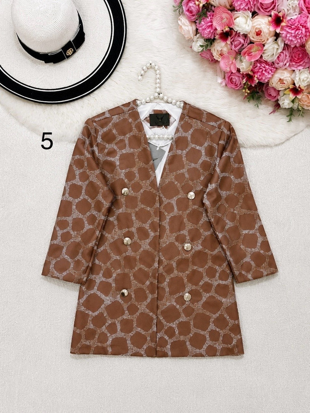 مانتو کتی شش دکمه جنس : دبل مازراتی خطی رنگبندی فری سایز زنانه شناسه : #23292