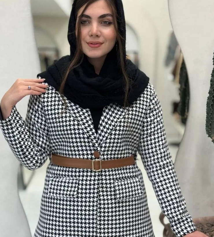 کت پیچازی (چهارخونه پشمی) جنس : پشمی آستر دار رنگ بندی : قهوه ای, سفیدمشکی سایزبندی زنانه شناسه : #3742