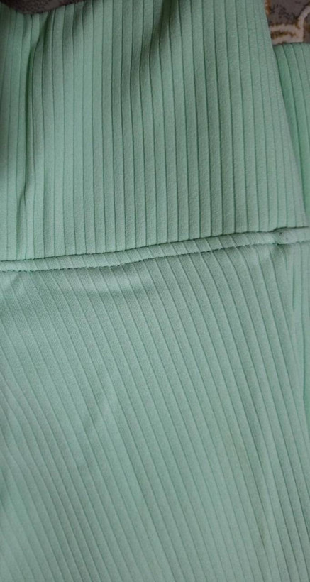 نام : 👗لگ زنانه کمر گنی -🧵جنس : کبریتی اعلا - رنگبندی - سایزبندی