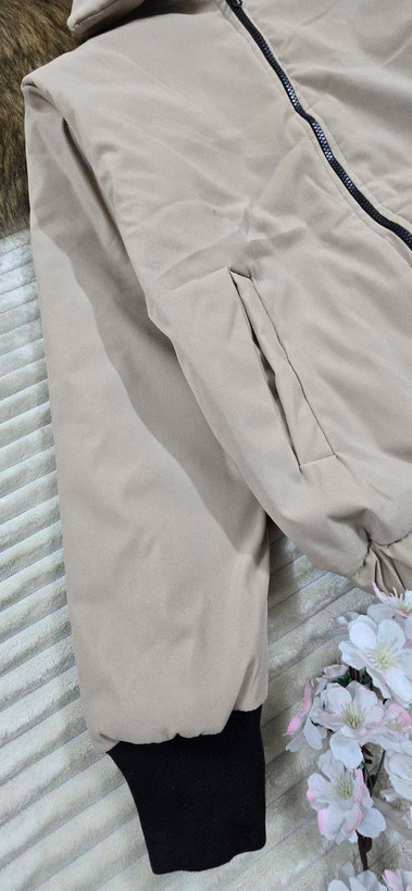 کاپشن تی سی کایلا جنس : تی سی داخل پشم شیشه 200 گرم مشکی, کرم, سورمه ای, نسکافه ای, صورتی, سبز, طوسی فری سایز زنانه مردانه شناسه : #24533