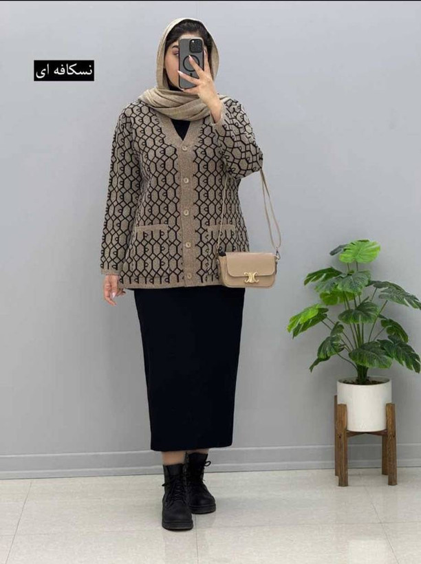 ژاکت یقه هفت مهربانو جنس : بافت مخملی سرمه - سبز - ذغالی - نسکافه - مشکی - طوسی - فری سای زنانه شناسه : #413